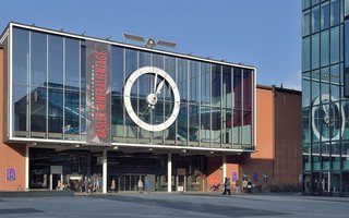 Eingang zur Halle 2 auf dem Basler Messegelände