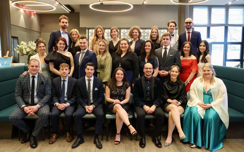 Diplomklassen Unternehmensführung 2