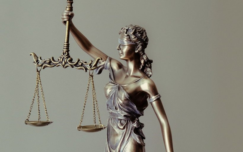 Statue von Dike griech. Göttin der Gerechtigkeit