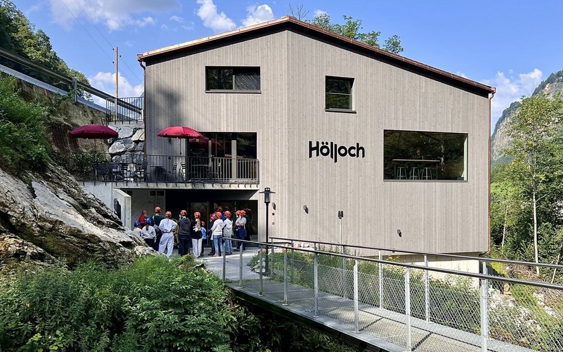 Neues Besucherzentrum Hölloch im Muotathal