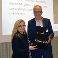  Vizepräsidentin Maria Pappa und Rafael Enzler nach der Wahl