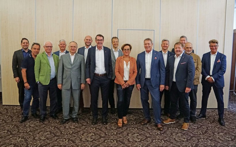 Die Verbandsleitungen von GastroSuisse und HotellerieSuisse