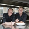 Sebastian Zier und Richard Schmidtkonz erhalten den Titel «Köche des Jahres international» durch die Frankfurter Allgemeine Zeitung.