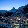 Blick auf Zermatt in der Nacht