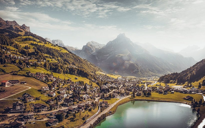 Neben dem Eugenisee liegt die Bauparzelle für das geplante Projekt Eugenihof in Engelberg.