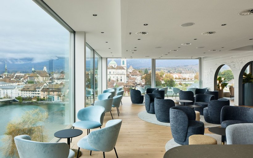 Penthouse Bar mit Blick auf die Solothurner Altstadt