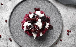 un plat végan betterave