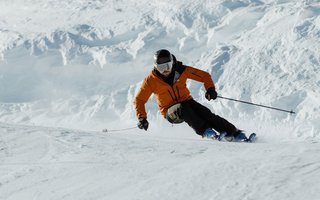 Skifahrer im Skigebiet Sörenberg