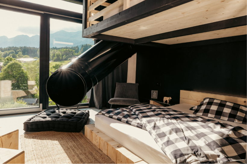 das bretterhotel von brienz