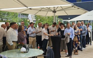 Die Gäste am Sommerfest