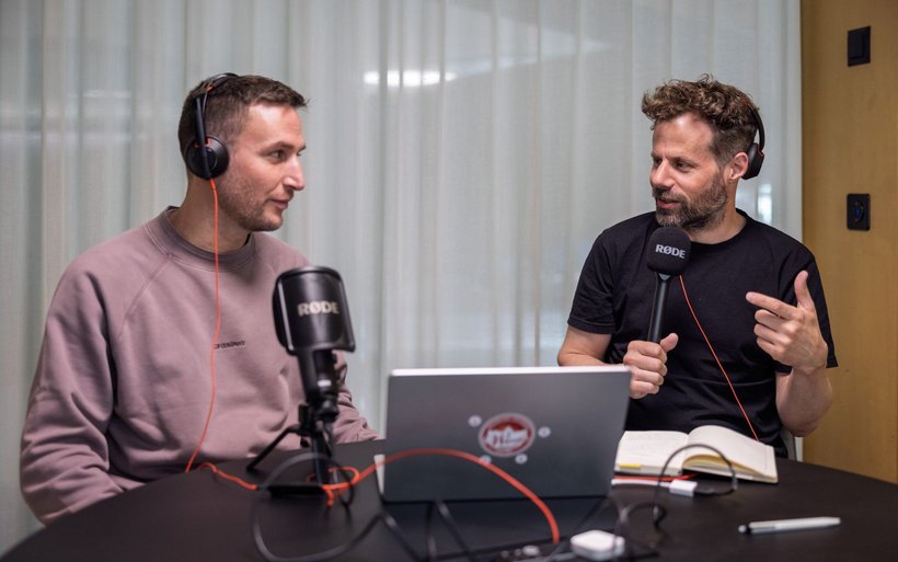 François Germanier und Markus Tschannen beim Produzieren eines Podcasts