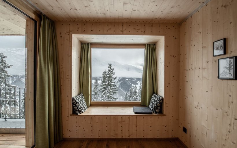 Blick aus dem Hotelzimmer im Winter. 