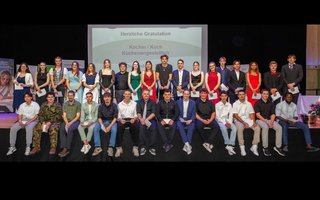 Gruppenbild Diplomfeier