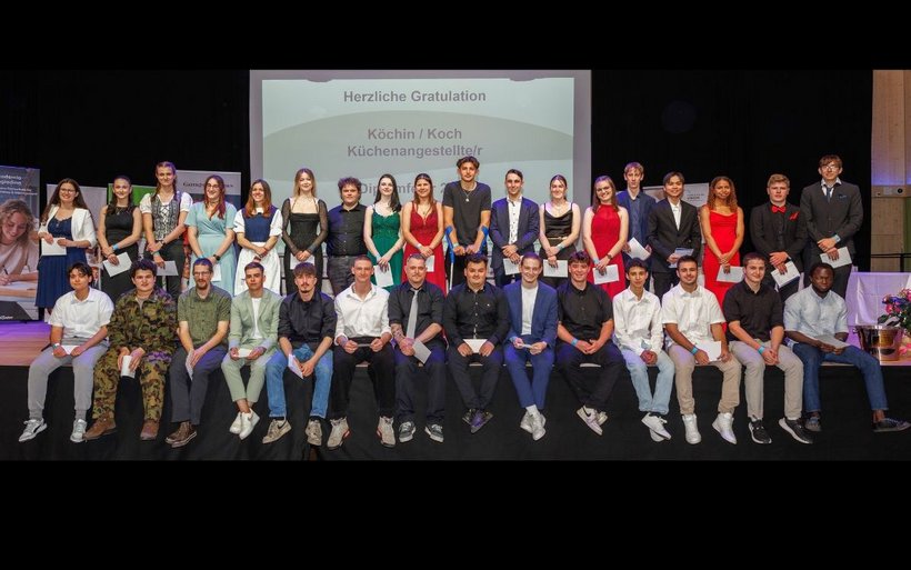 Gruppenbild Diplomfeier