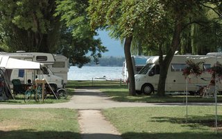 Campigplatz am Wasser