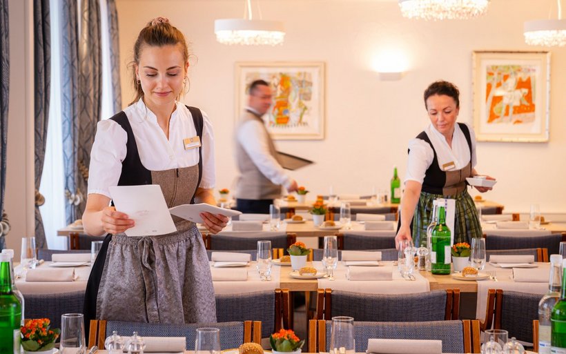 Mit Lohnzulagen kann der Sonntagsschliessung im Betrieb entgegengewirkt werden.