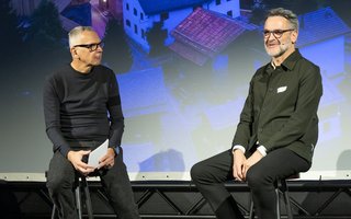 Gastgeber Gieri Spescha im Gespräch mit Kulturmacher Giovanni Netzer (Origen)