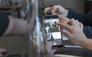 Im Videokurs von Iris Müller lernten die Teilnehmenden, wie mit dem Handy ansprechende Videoaufnahmen gelingen. 