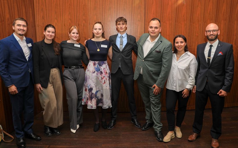 Der neue Vorstand des HFZ-Alumni-Netzwerks