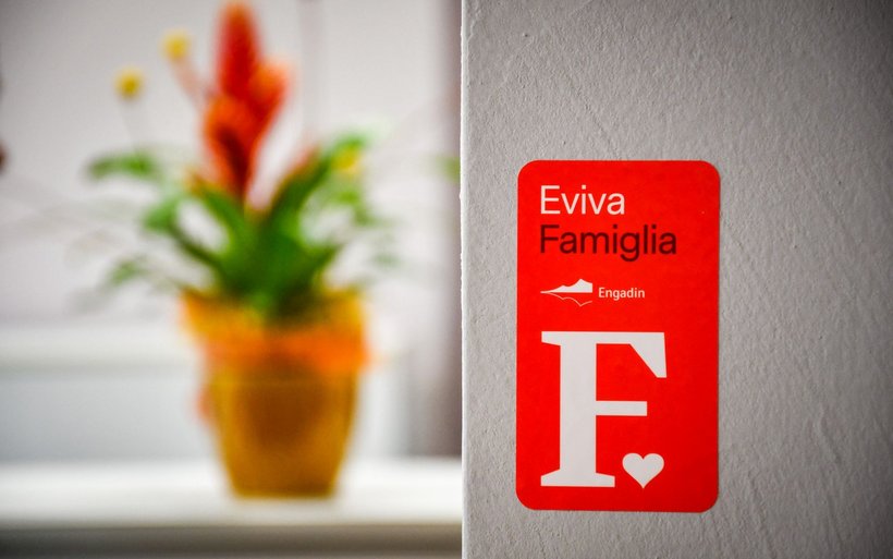 Eviva Famiglia kennzeichnet familienfreundliche Betriebe im Engadin. 
