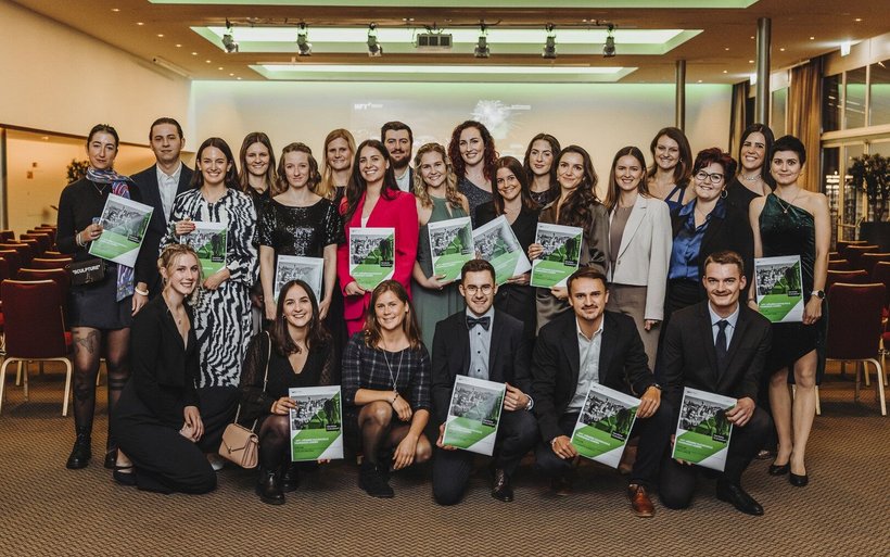 Gruppenbild Absolventinnen der HFT Luzern 2022