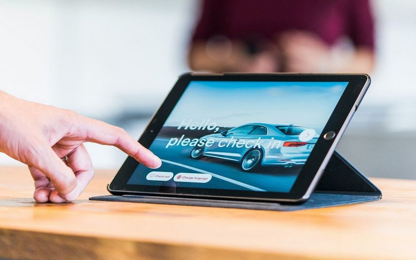 Symbolbild Self-check-In