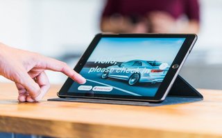 Symbolbild Self-check-In