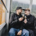 Food-Influencer Noah Bachofen (l.) und Nico Franzoni entdecken auf ihrer kulinarischen Reise durch die Ostschweiz regionale Spezialitäten und skurrile Geschichten.