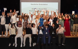 Absolventinnen und Absolventen der Küche